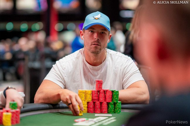 Alex Foxen, 6th Place in Event #77: $2,500 Mixed Big Bet after his pat #12 was outdrawn by winner Wing Liu