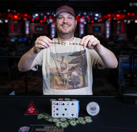 Scott Seiver Becomes Sixth Player to Win Three Bracelets in a Year