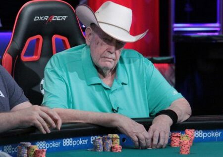Doyle Brunson Plays in His First Main Event Since 2013