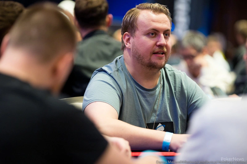 Ole Schemion Leads Before the Start of EPT Main Event Day 2
