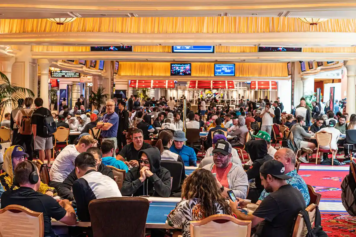 Massive Turnout for Day 1B and 1C of the World Poker Tour EveryOne for One Drop